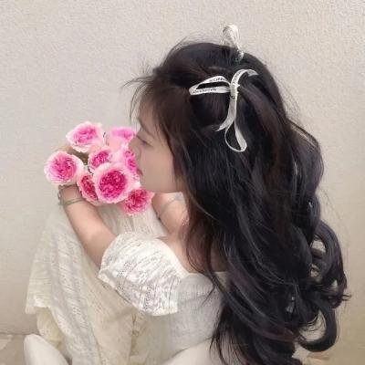 他们都想复活假千金